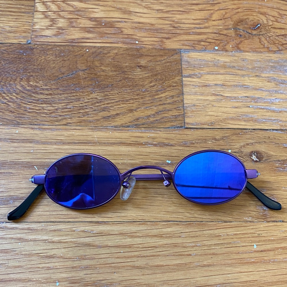 Roberi & fraud purple small Bella hadid sunglasses